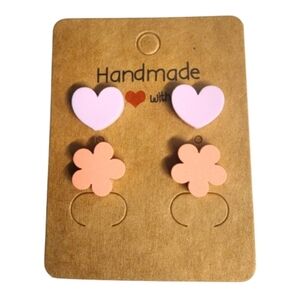 Pink Bloom Hearts Acrylic Stud Earrings – 2 Pair
